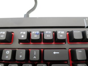 Corsair-Gaming-STRAFE-11