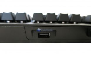 Corsair-Gaming-STRAFE-24