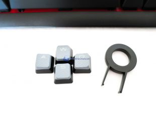 Corsair-Gaming-STRAFE-27