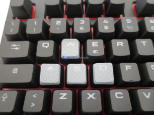 Corsair-Gaming-STRAFE-28